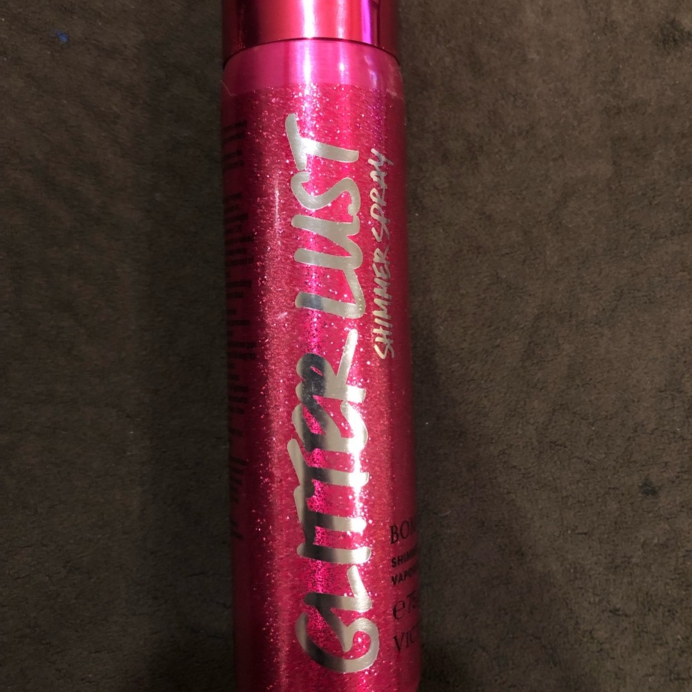 victoria’s secret shimmer spray *GREAT FOR HOLIDAYS*